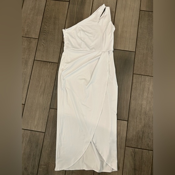 LILLUSORY Women's One Shoulder Sleeveless Cutout Ruched Wrap Slit Midi Dress - Picture 6 of 8